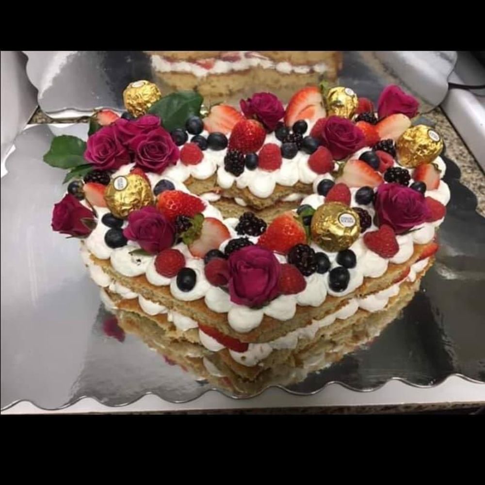 Meet your Posher, Claudia